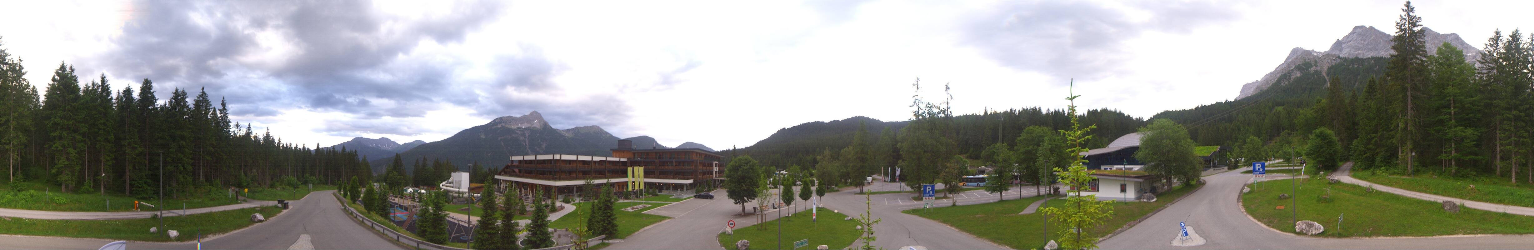 Archiv Foto Webcam Tiroler Zugspitzbahn: Talstation in Ehrwald