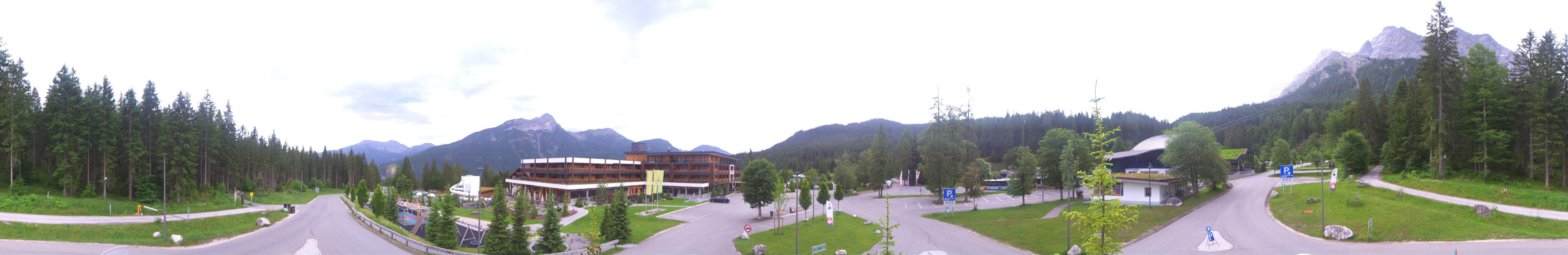 Archiv Foto Webcam Tiroler Zugspitzbahn: Talstation in Ehrwald
