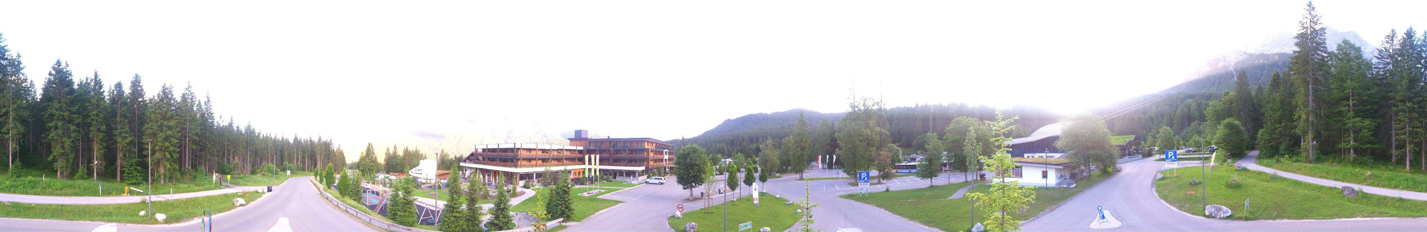 Archiv Foto Webcam Tiroler Zugspitzbahn: Talstation in Ehrwald