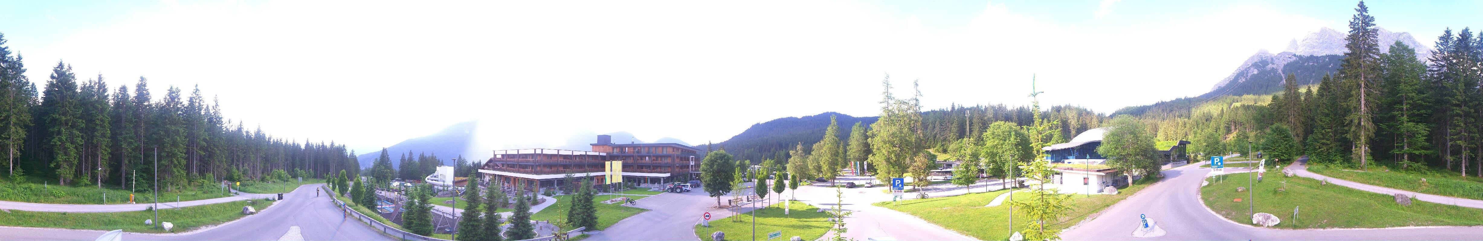 Archiv Foto Webcam Tiroler Zugspitzbahn: Talstation in Ehrwald