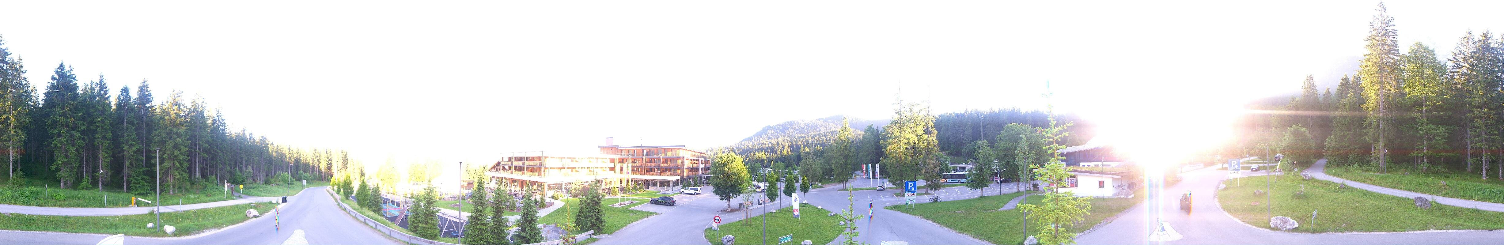 Archiv Foto Webcam Tiroler Zugspitzbahn: Talstation in Ehrwald