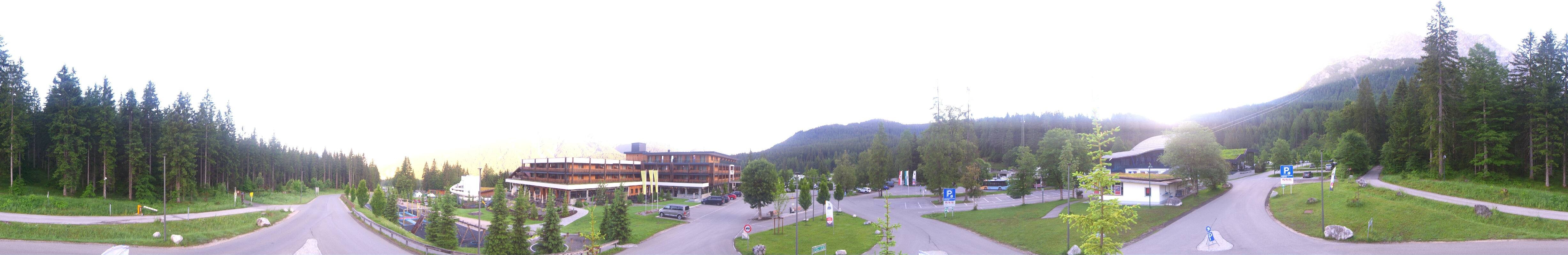 Archiv Foto Webcam Tiroler Zugspitzbahn: Talstation in Ehrwald