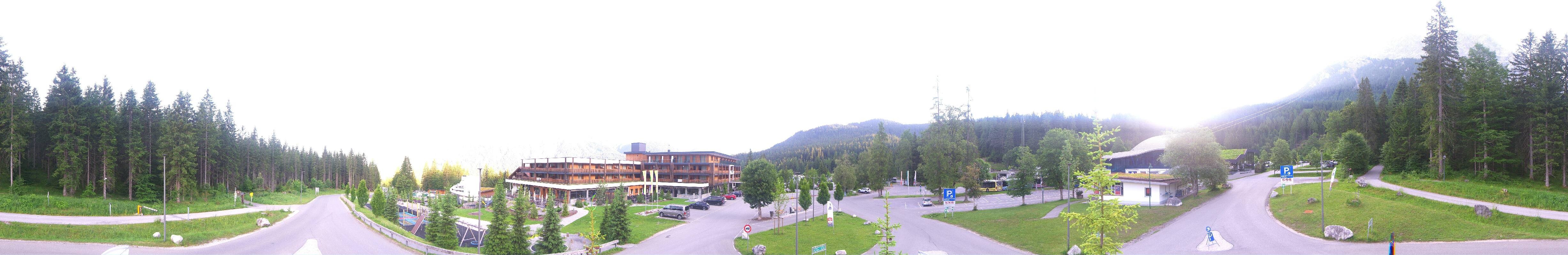 Archiv Foto Webcam Tiroler Zugspitzbahn: Talstation in Ehrwald