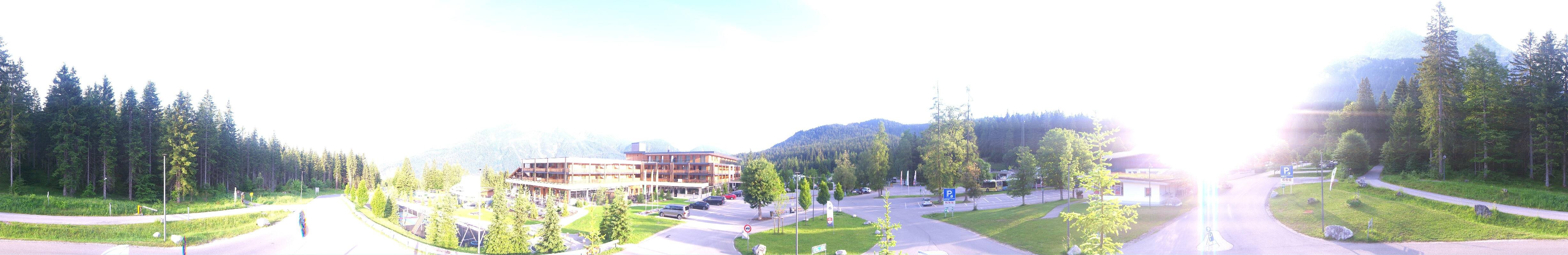 Archiv Foto Webcam Tiroler Zugspitzbahn: Talstation in Ehrwald