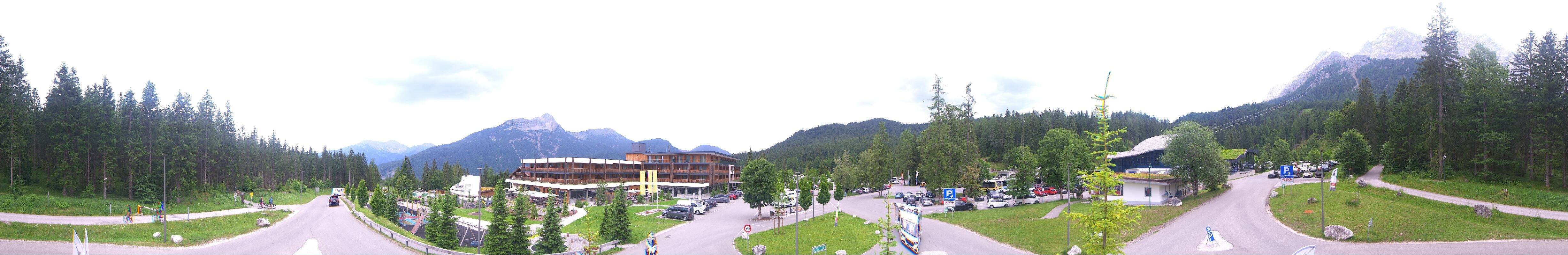 Archiv Foto Webcam Tiroler Zugspitzbahn: Talstation in Ehrwald