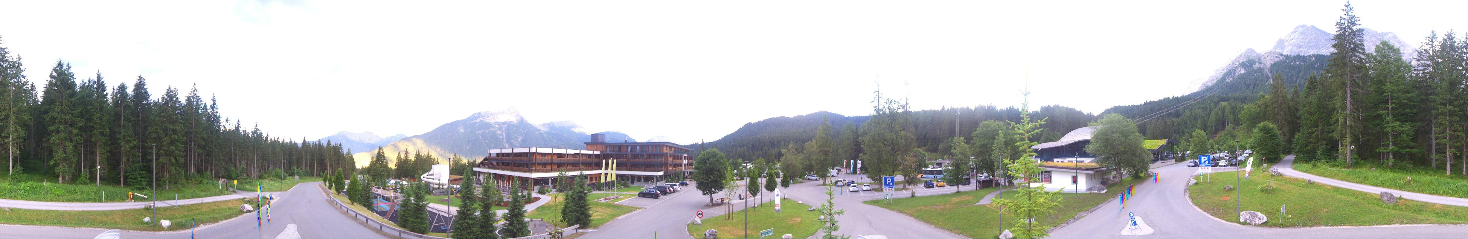 Archiv Foto Webcam Tiroler Zugspitzbahn: Talstation in Ehrwald