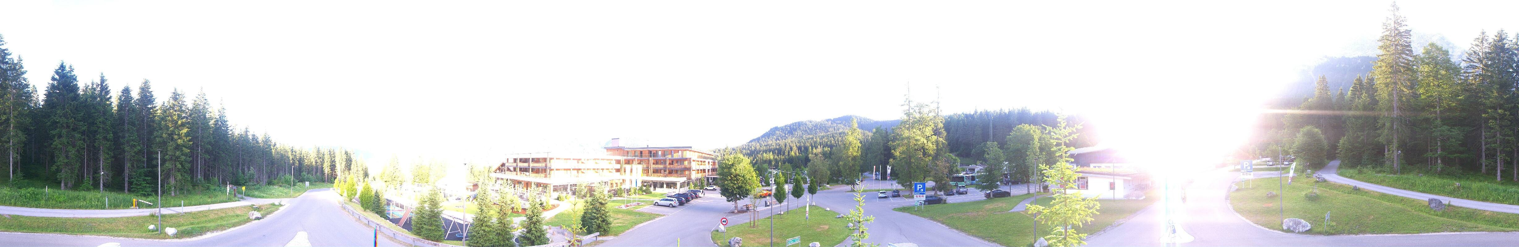 Archiv Foto Webcam Tiroler Zugspitzbahn: Talstation in Ehrwald