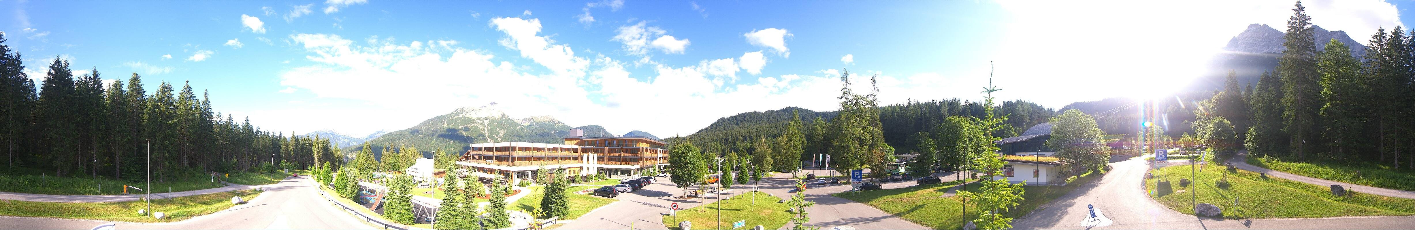 Archiv Foto Webcam Tiroler Zugspitzbahn: Talstation in Ehrwald