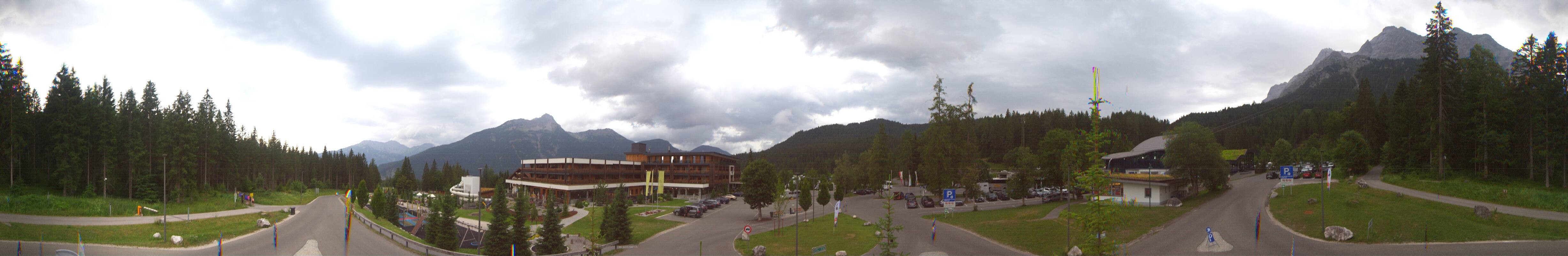 Archiv Foto Webcam Tiroler Zugspitzbahn: Talstation in Ehrwald