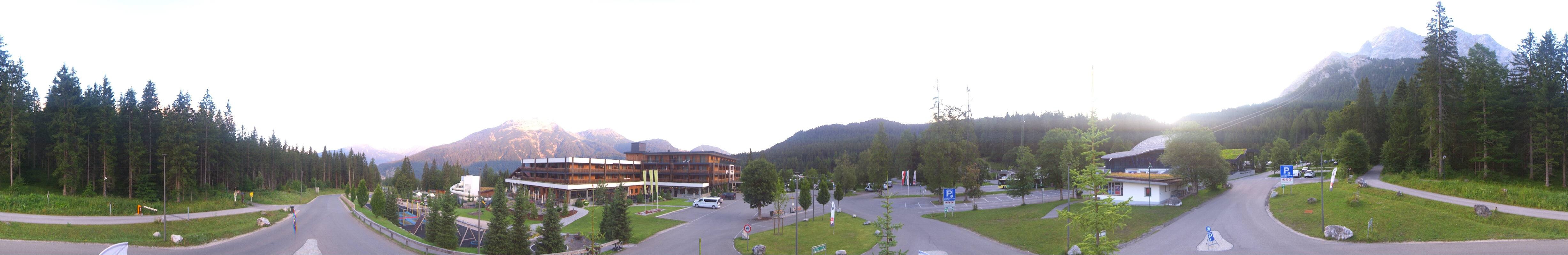 Archiv Foto Webcam Tiroler Zugspitzbahn: Talstation in Ehrwald