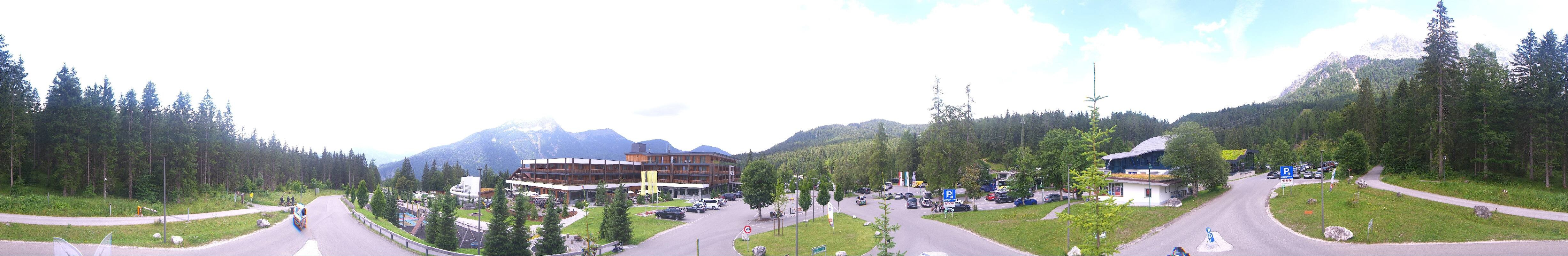 Archiv Foto Webcam Tiroler Zugspitzbahn: Talstation in Ehrwald