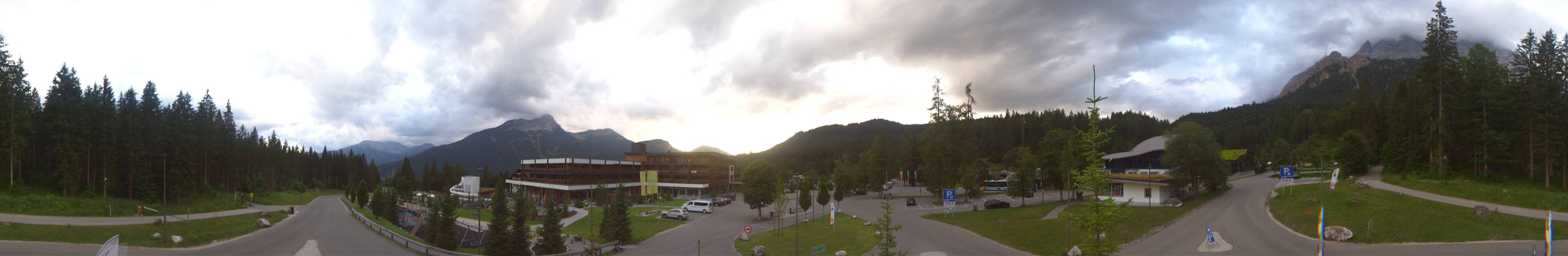 Archiv Foto Webcam Tiroler Zugspitzbahn: Talstation in Ehrwald