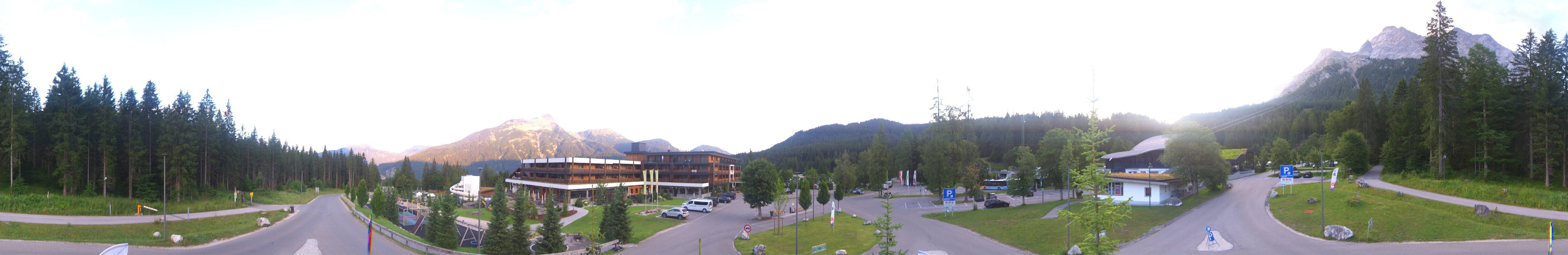 Archiv Foto Webcam Tiroler Zugspitzbahn: Talstation in Ehrwald