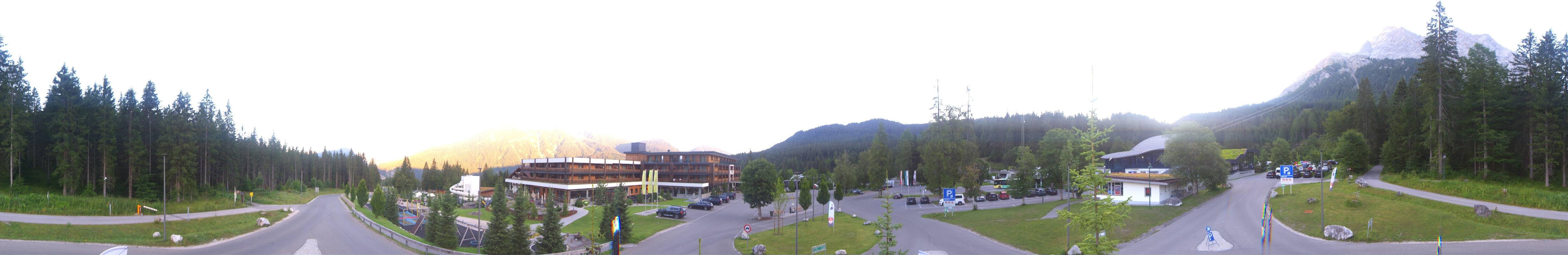 Archiv Foto Webcam Tiroler Zugspitzbahn: Talstation in Ehrwald