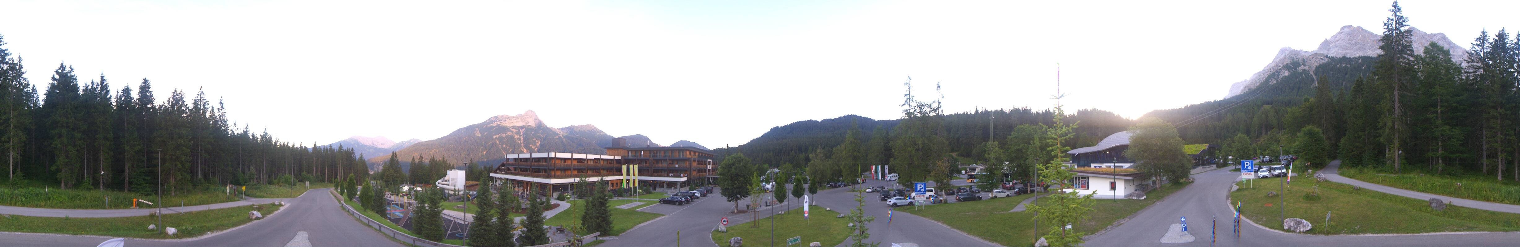 Archiv Foto Webcam Tiroler Zugspitzbahn: Talstation in Ehrwald