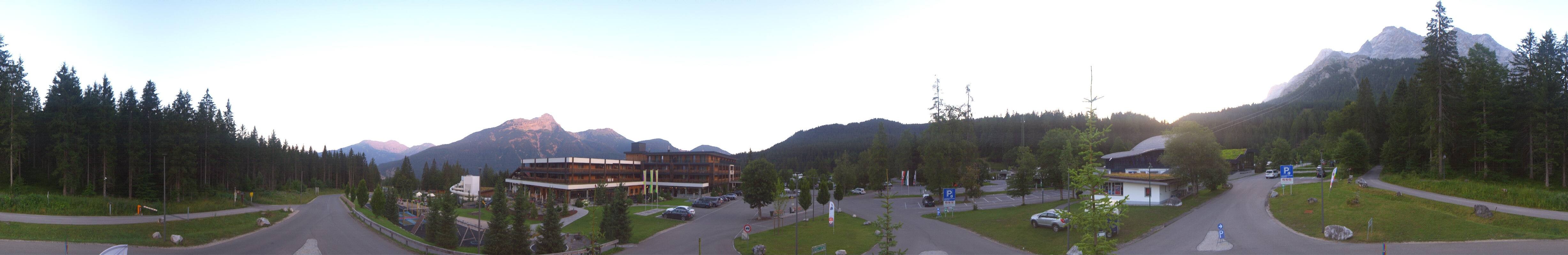 Archiv Foto Webcam Tiroler Zugspitzbahn: Talstation in Ehrwald