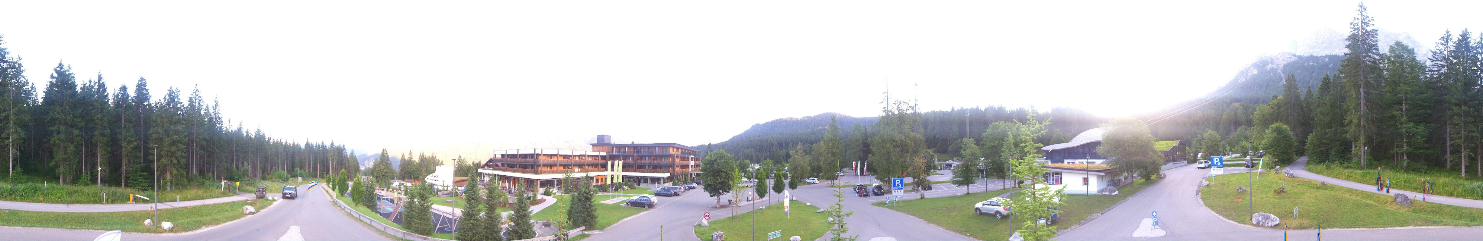 Archiv Foto Webcam Tiroler Zugspitzbahn: Talstation in Ehrwald