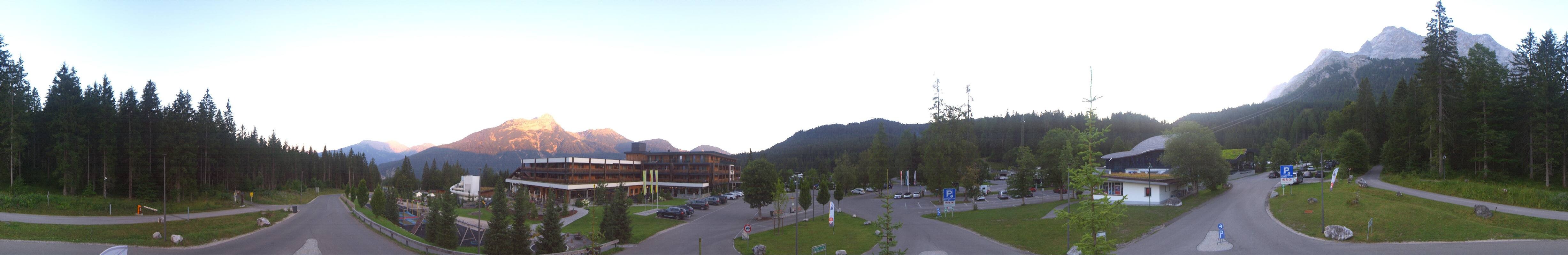 Archiv Foto Webcam Tiroler Zugspitzbahn: Talstation in Ehrwald