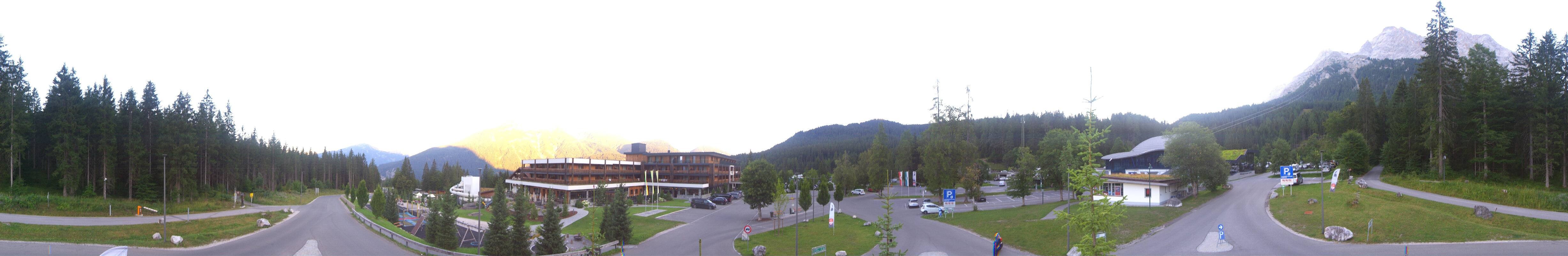 Archiv Foto Webcam Tiroler Zugspitzbahn: Talstation in Ehrwald