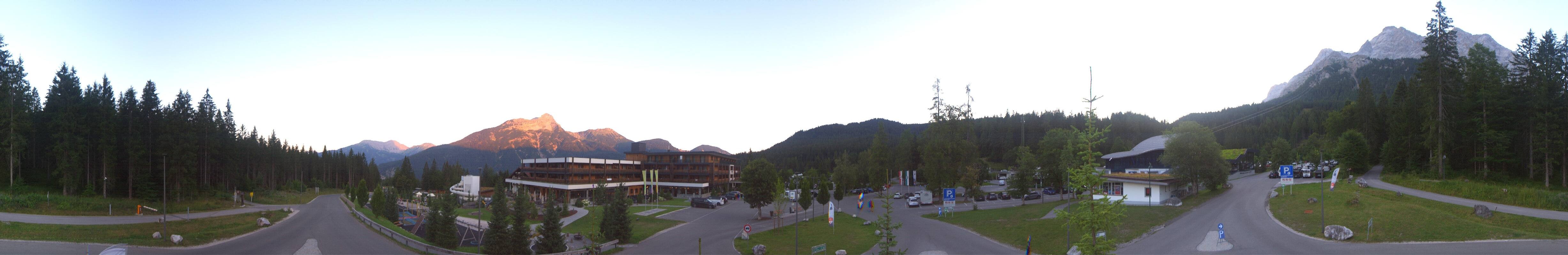 Archiv Foto Webcam Tiroler Zugspitzbahn: Talstation in Ehrwald