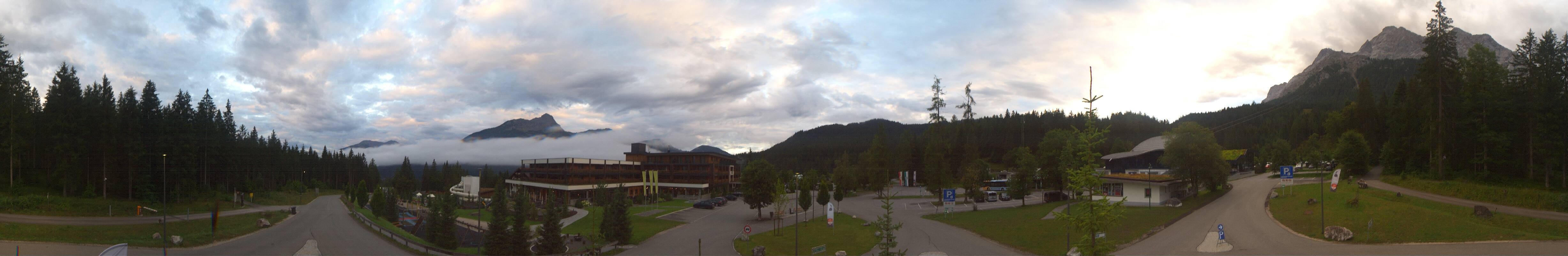 Archiv Foto Webcam Tiroler Zugspitzbahn: Talstation in Ehrwald