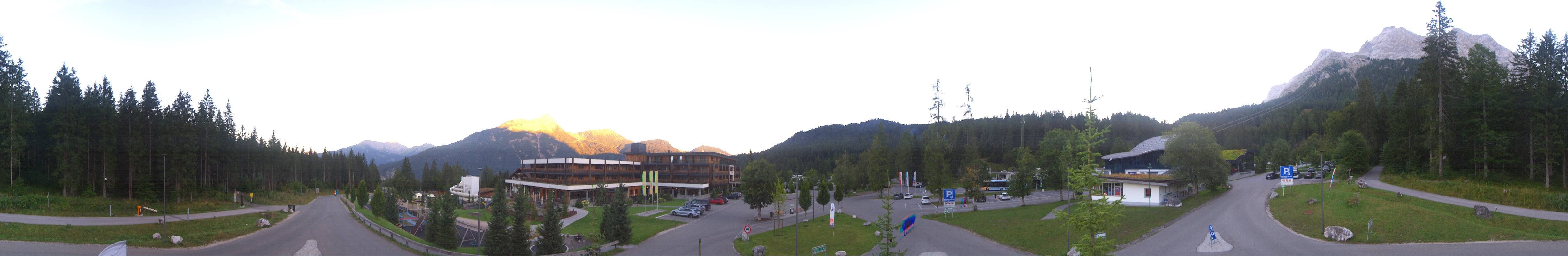 Archiv Foto Webcam Tiroler Zugspitzbahn: Talstation in Ehrwald