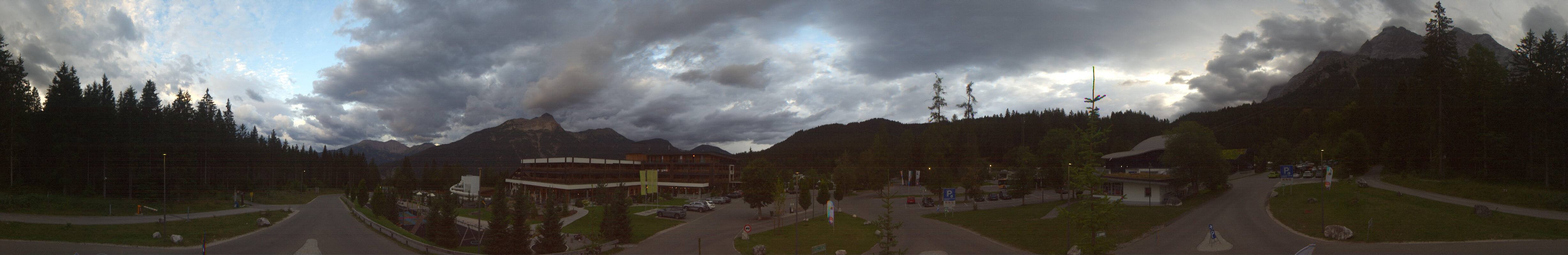 Archiv Foto Webcam Tiroler Zugspitzbahn: Talstation in Ehrwald
