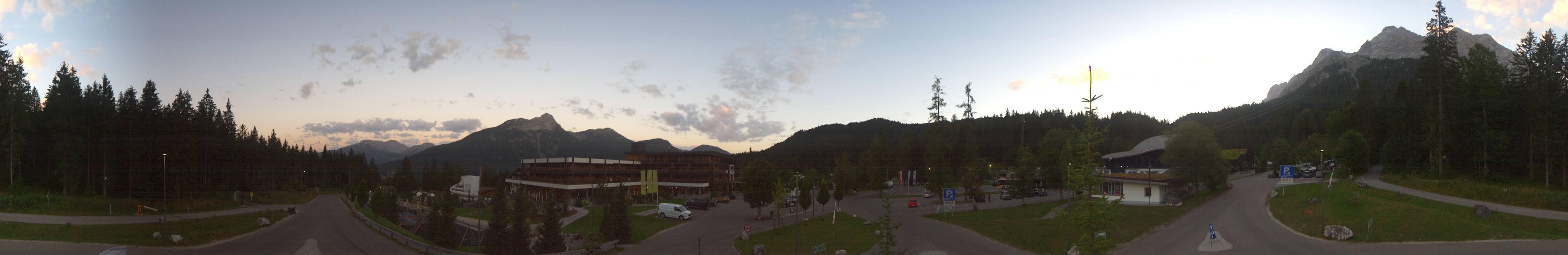 Archiv Foto Webcam Tiroler Zugspitzbahn: Talstation in Ehrwald