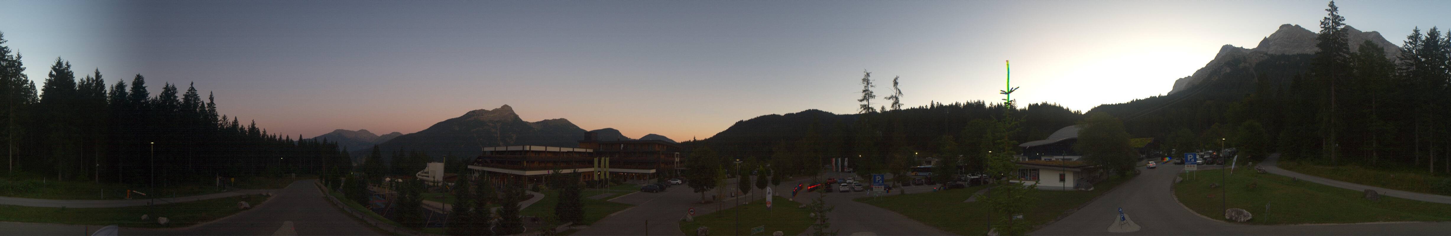 Archiv Foto Webcam Tiroler Zugspitzbahn: Talstation in Ehrwald
