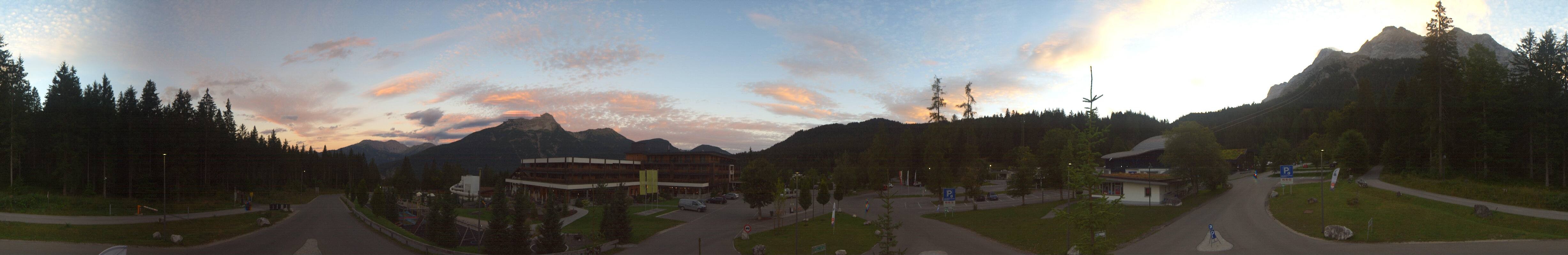 Archiv Foto Webcam Tiroler Zugspitzbahn: Talstation in Ehrwald