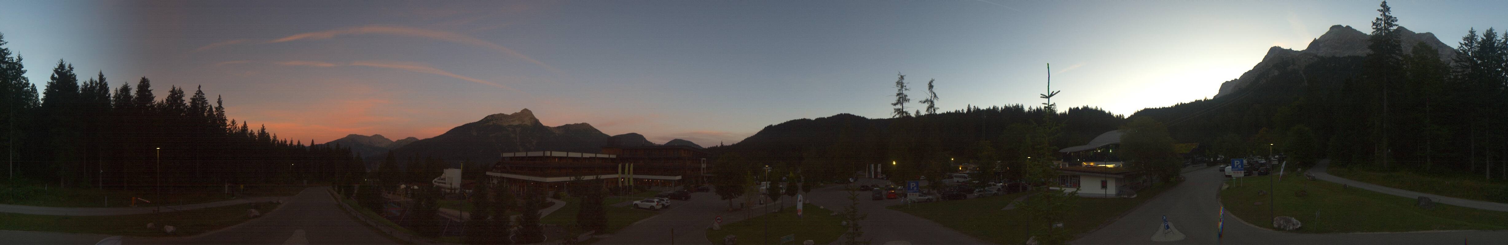Archiv Foto Webcam Tiroler Zugspitzbahn: Talstation in Ehrwald