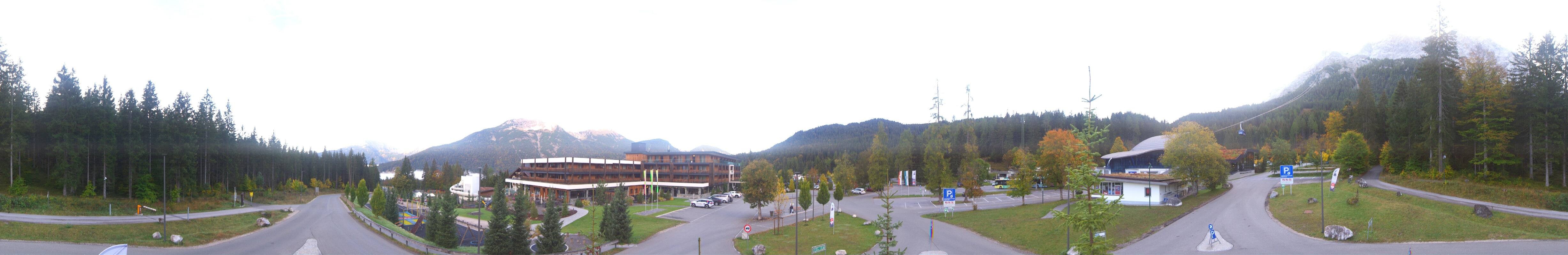 Archived image Webcam Ehrwald: Base Station Tiroler Zugspitzbahn