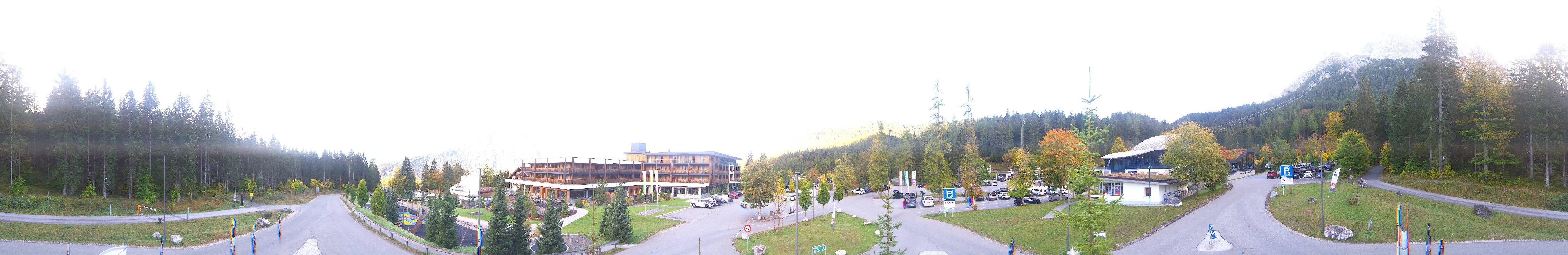 Archived image Webcam Ehrwald: Base Station Tiroler Zugspitzbahn