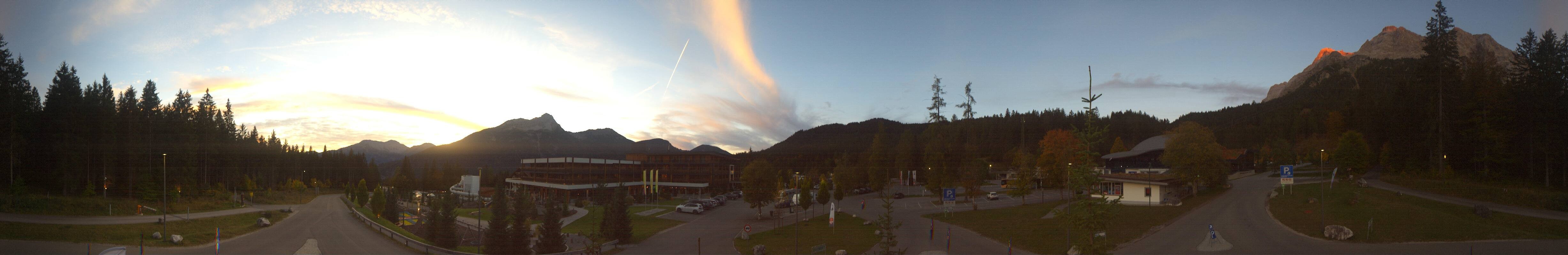 Archiv Foto Webcam Tiroler Zugspitzbahn: Talstation in Ehrwald