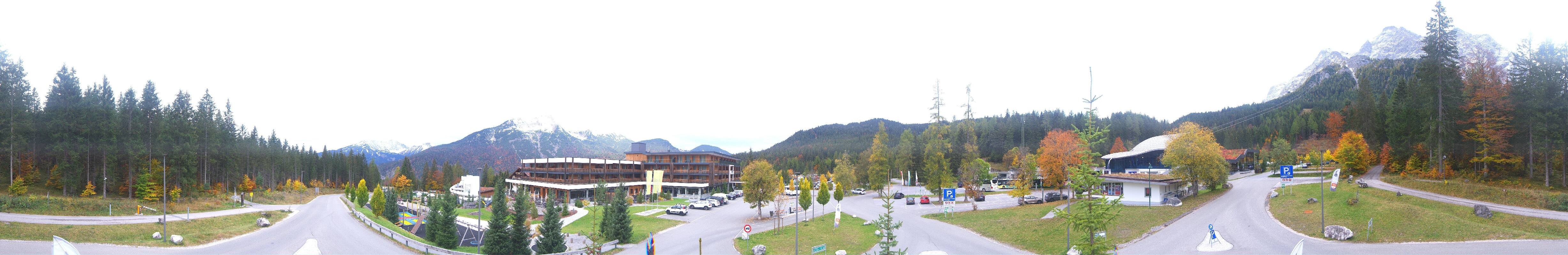 Archived image Webcam Ehrwald: Base Station Tiroler Zugspitzbahn