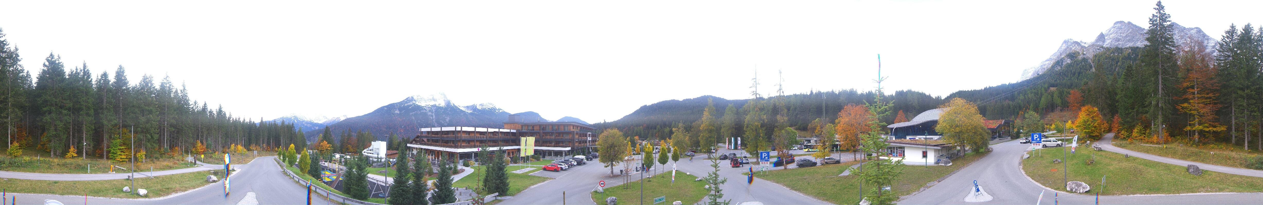 Archived image Webcam Ehrwald: Base Station Tiroler Zugspitzbahn