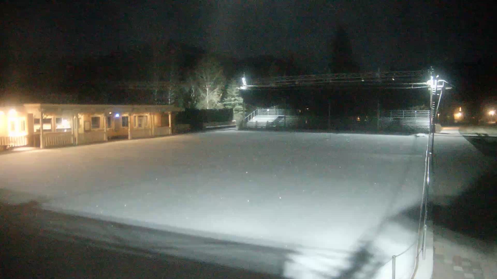 Archived image Webcam Outdoor Ice Rink Sun Valley