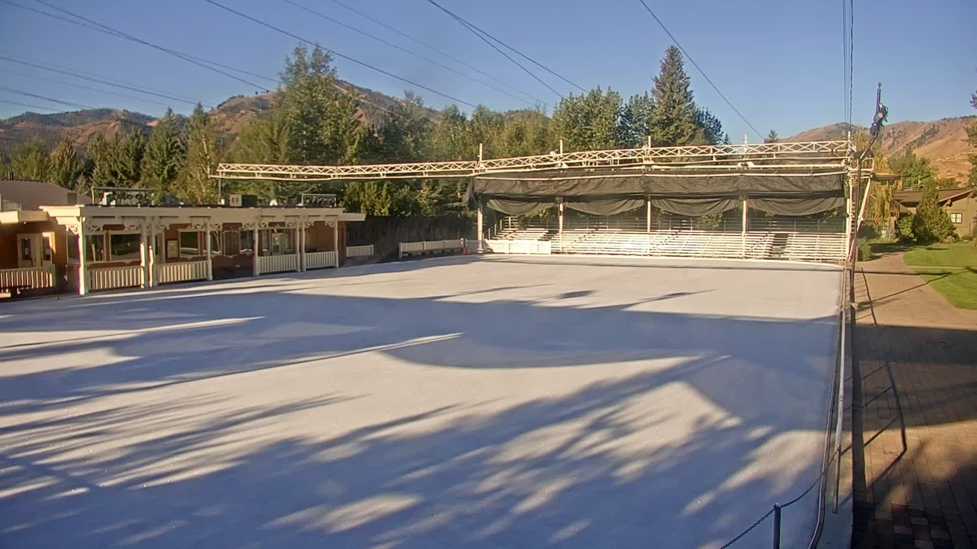 Archived image Webcam Outdoor Ice Rink Sun Valley
