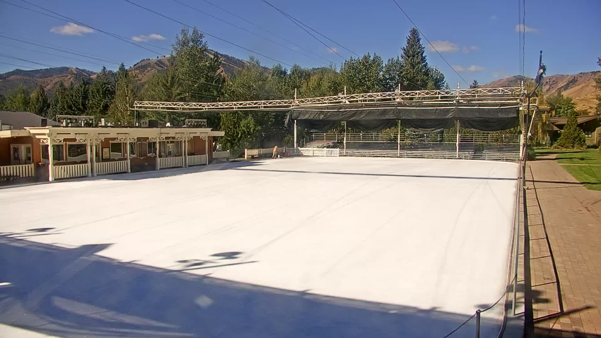 Archived image Webcam Outdoor Ice Rink Sun Valley