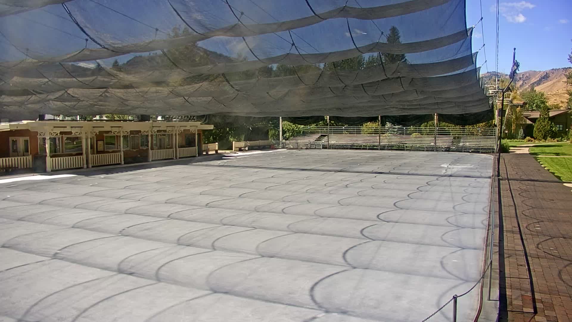 Archived image Webcam Outdoor Ice Rink Sun Valley