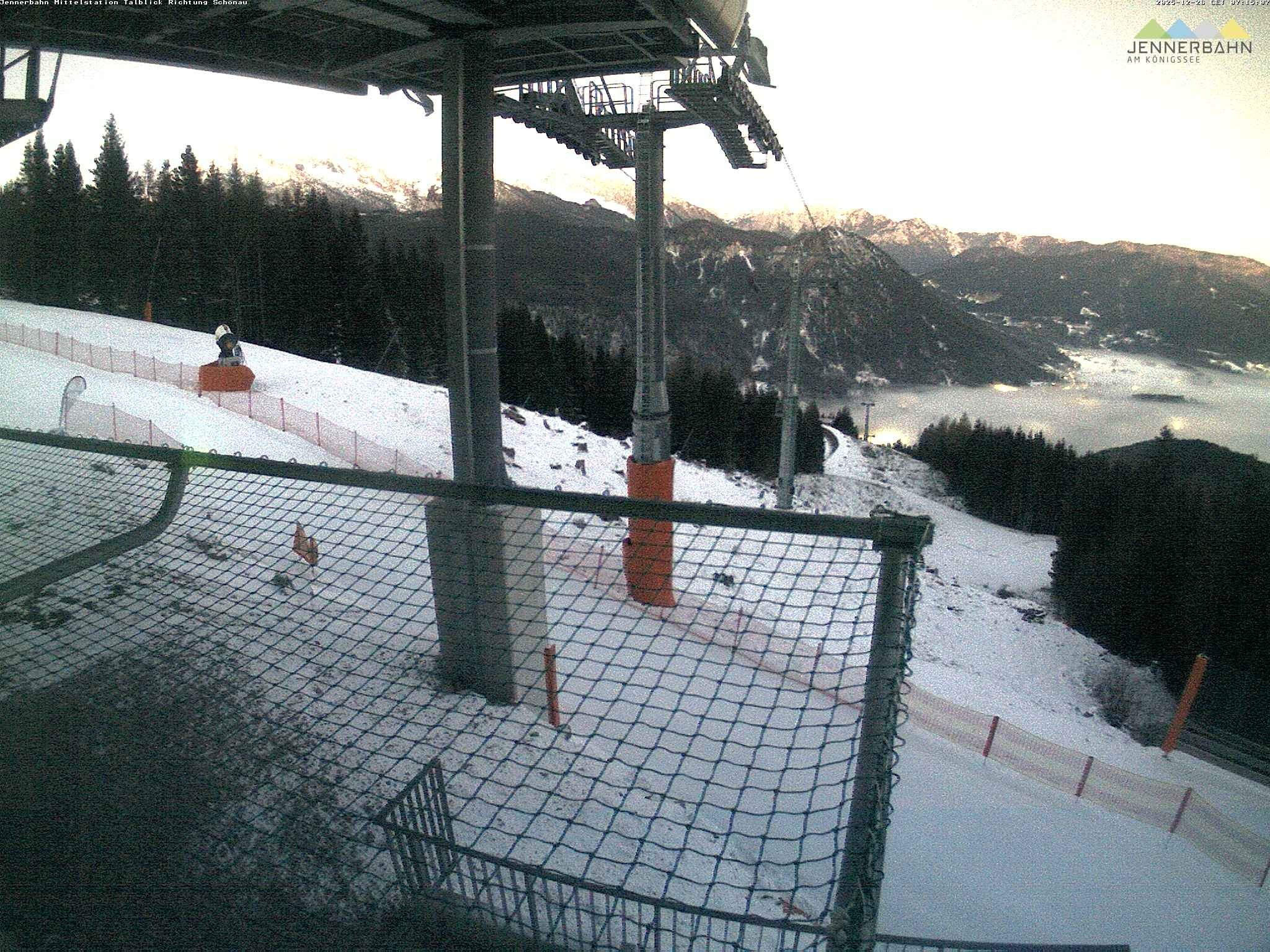 Archiv Foto Webcam Blick von der Mittelstation der Jennerbahn