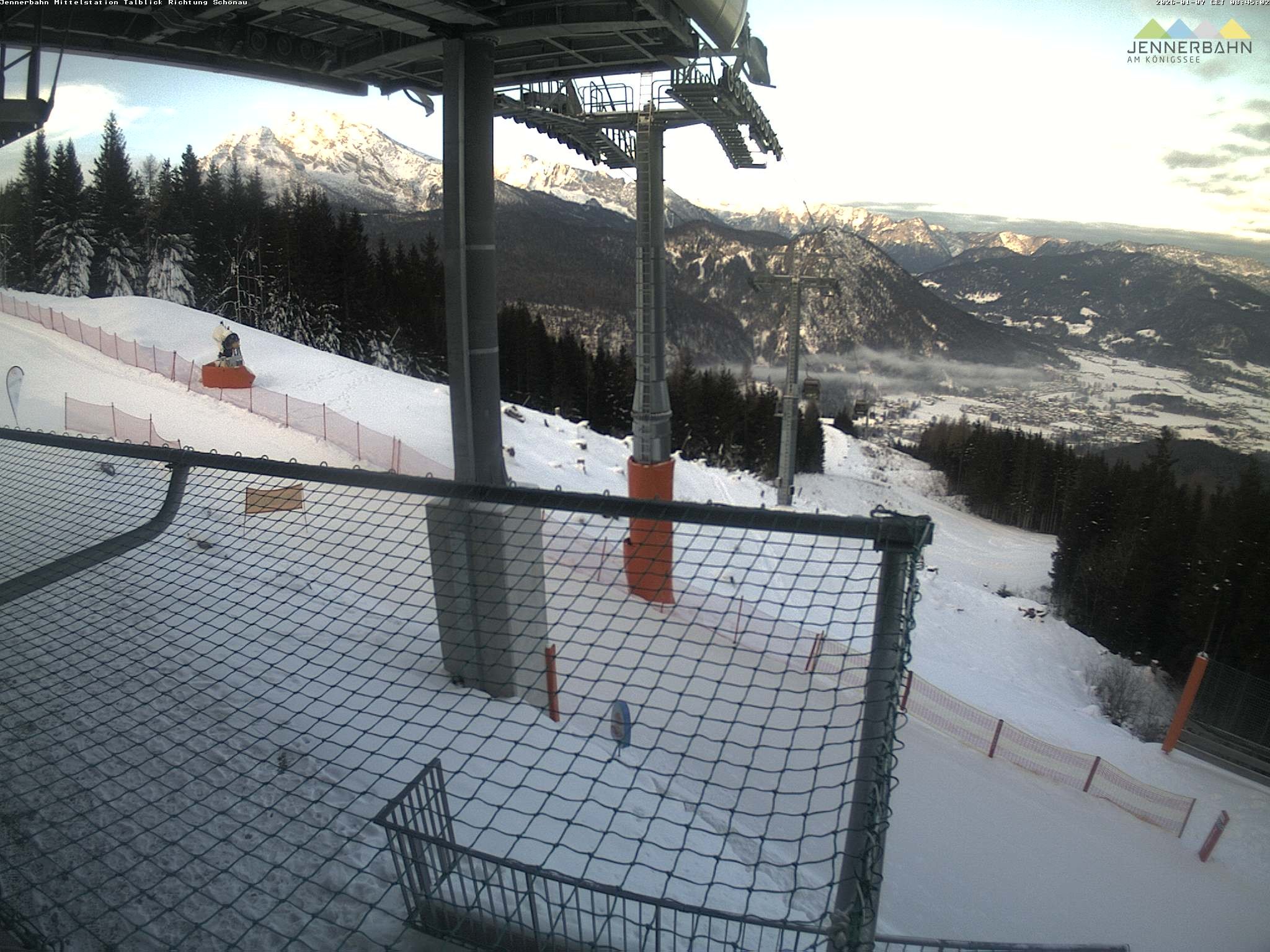 Archiv Foto Webcam Blick von der Mittelstation der Jennerbahn