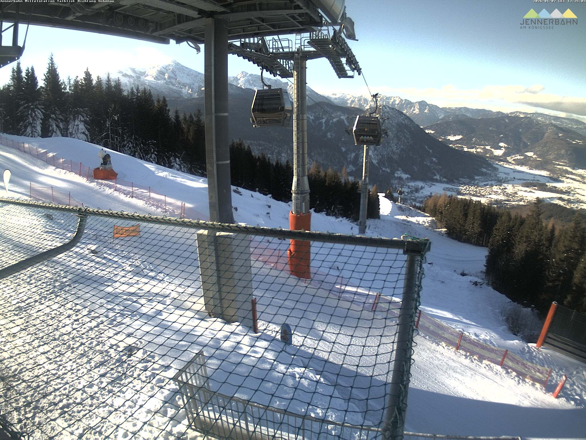 Archiv Foto Webcam Blick von der Mittelstation der Jennerbahn