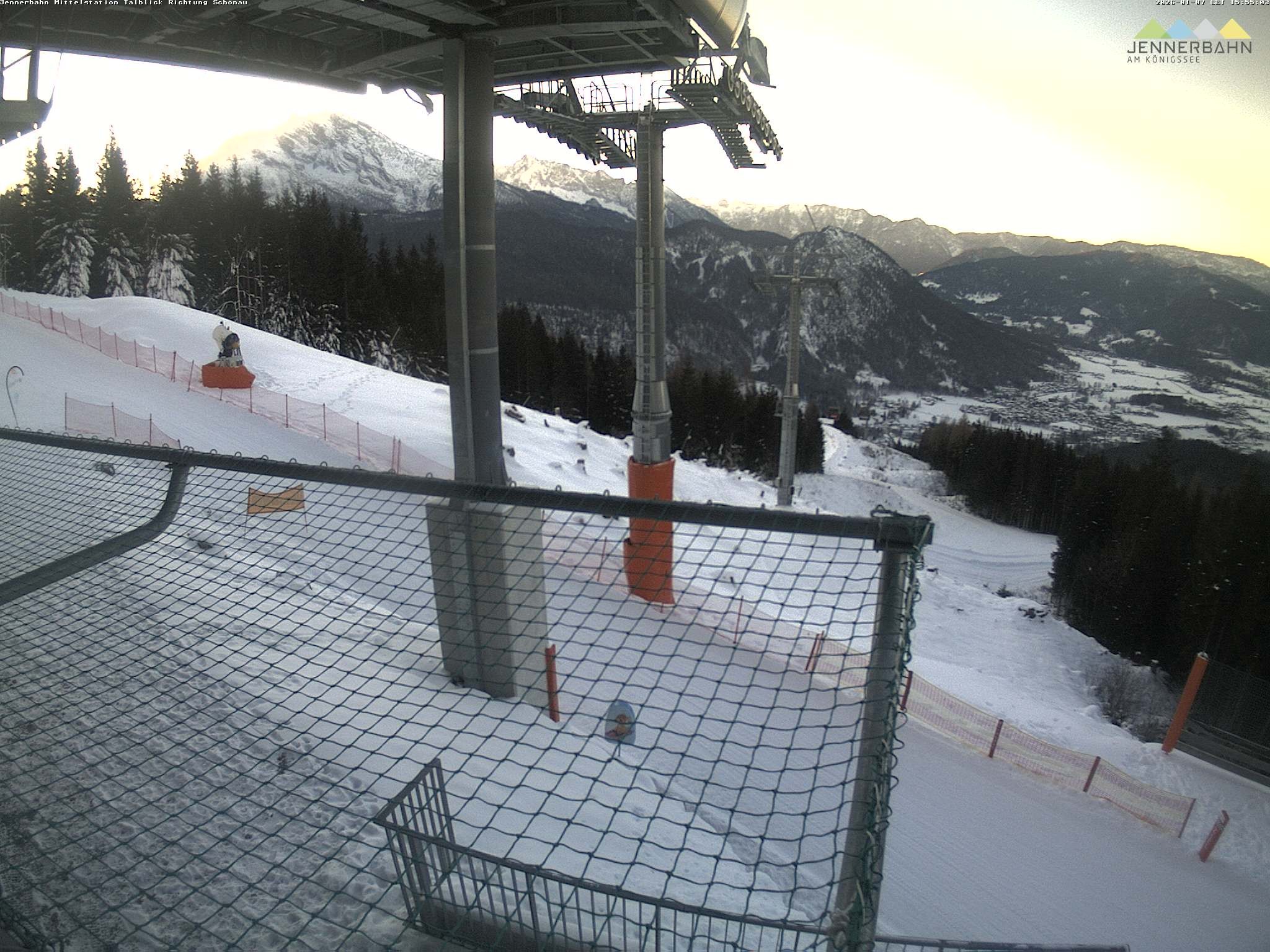 Archiv Foto Webcam Blick von der Mittelstation der Jennerbahn