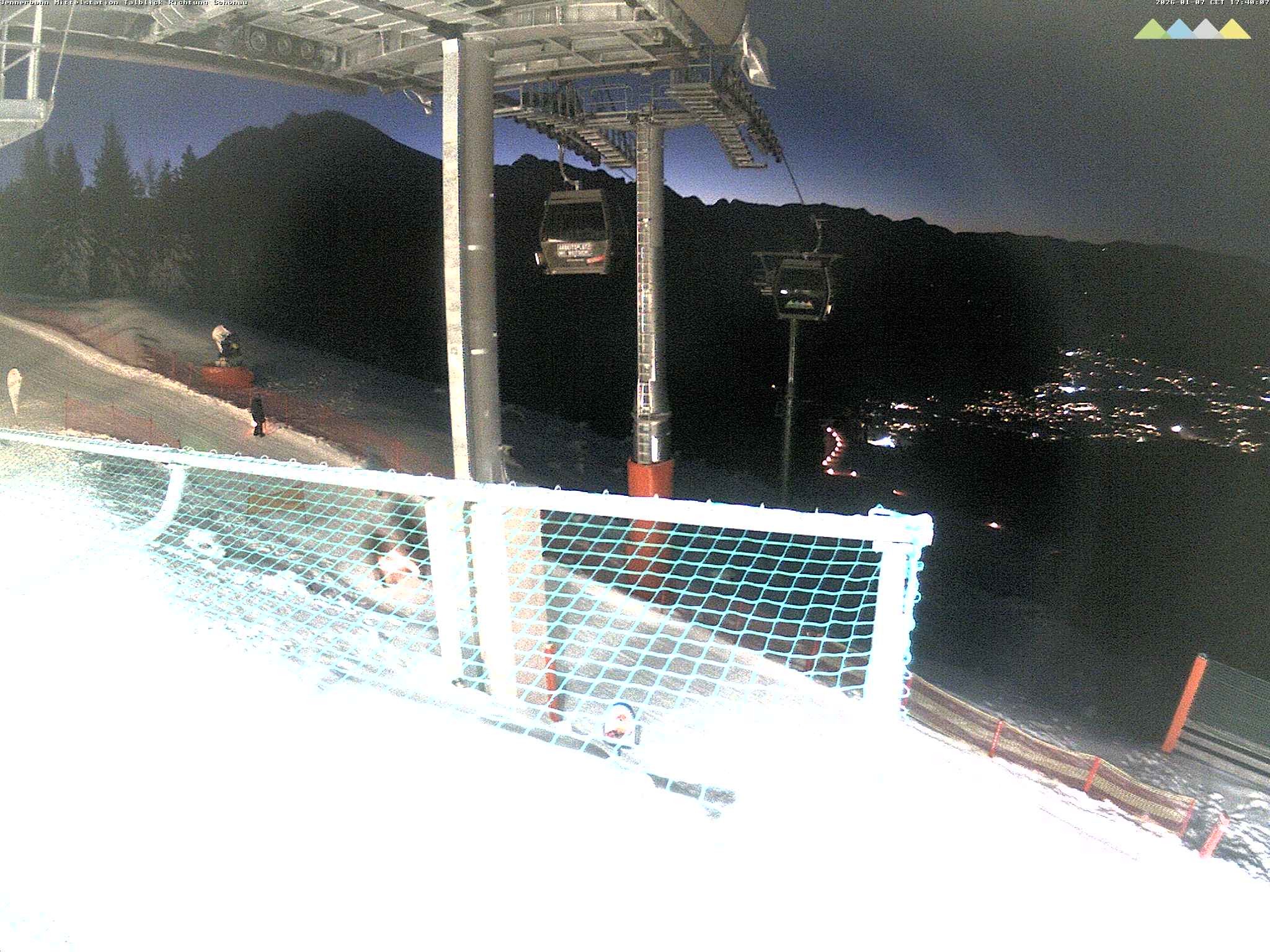 Archiv Foto Webcam Blick von der Mittelstation der Jennerbahn