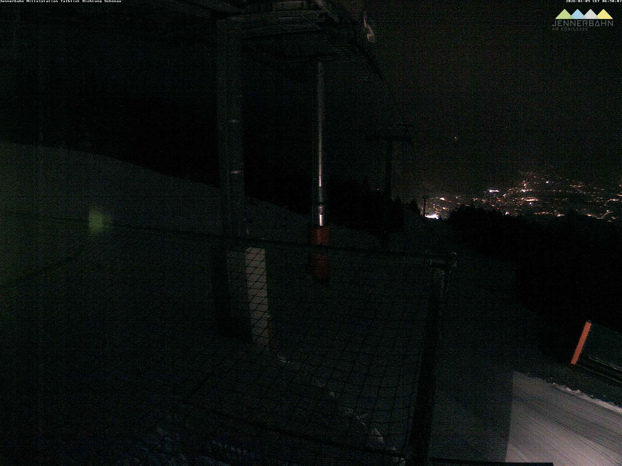 Archived image Webcam View from Midway Station