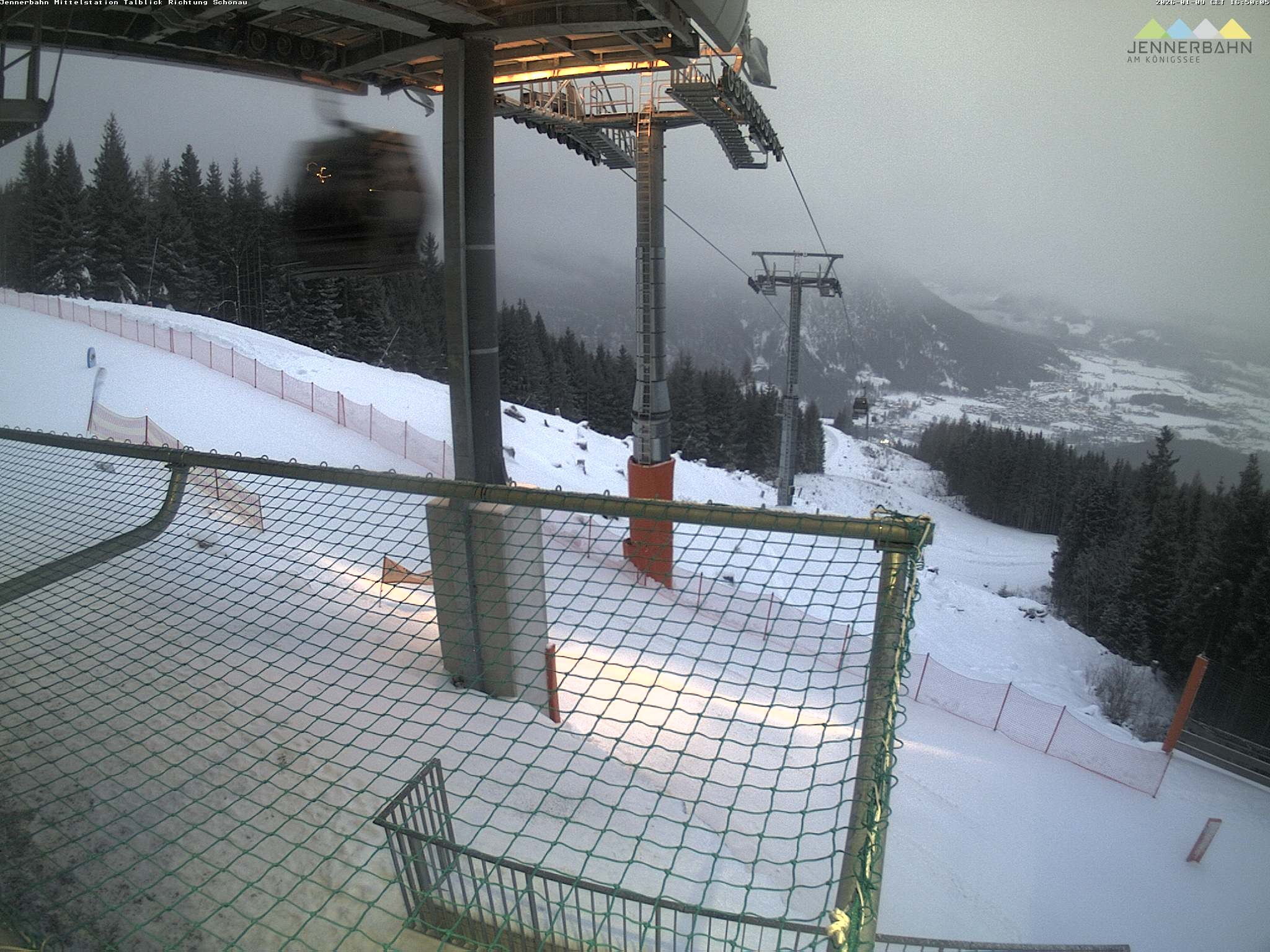 Archiv Foto Webcam Blick von der Mittelstation der Jennerbahn