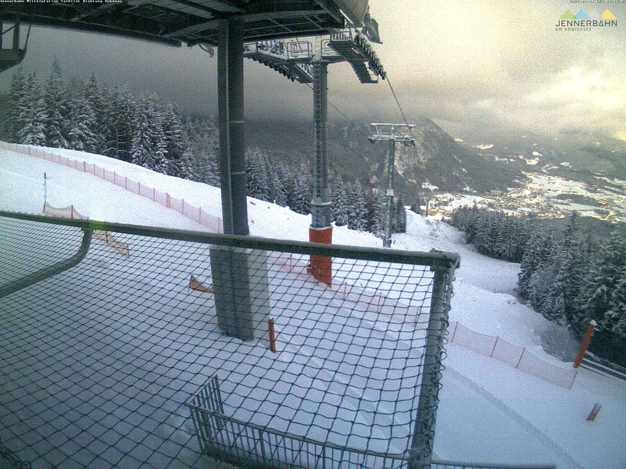 Archiv Foto Webcam Blick von der Mittelstation der Jennerbahn