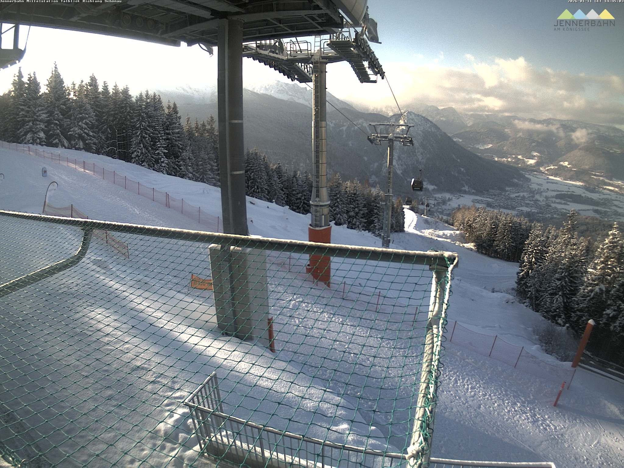 Archiv Foto Webcam Blick von der Mittelstation der Jennerbahn