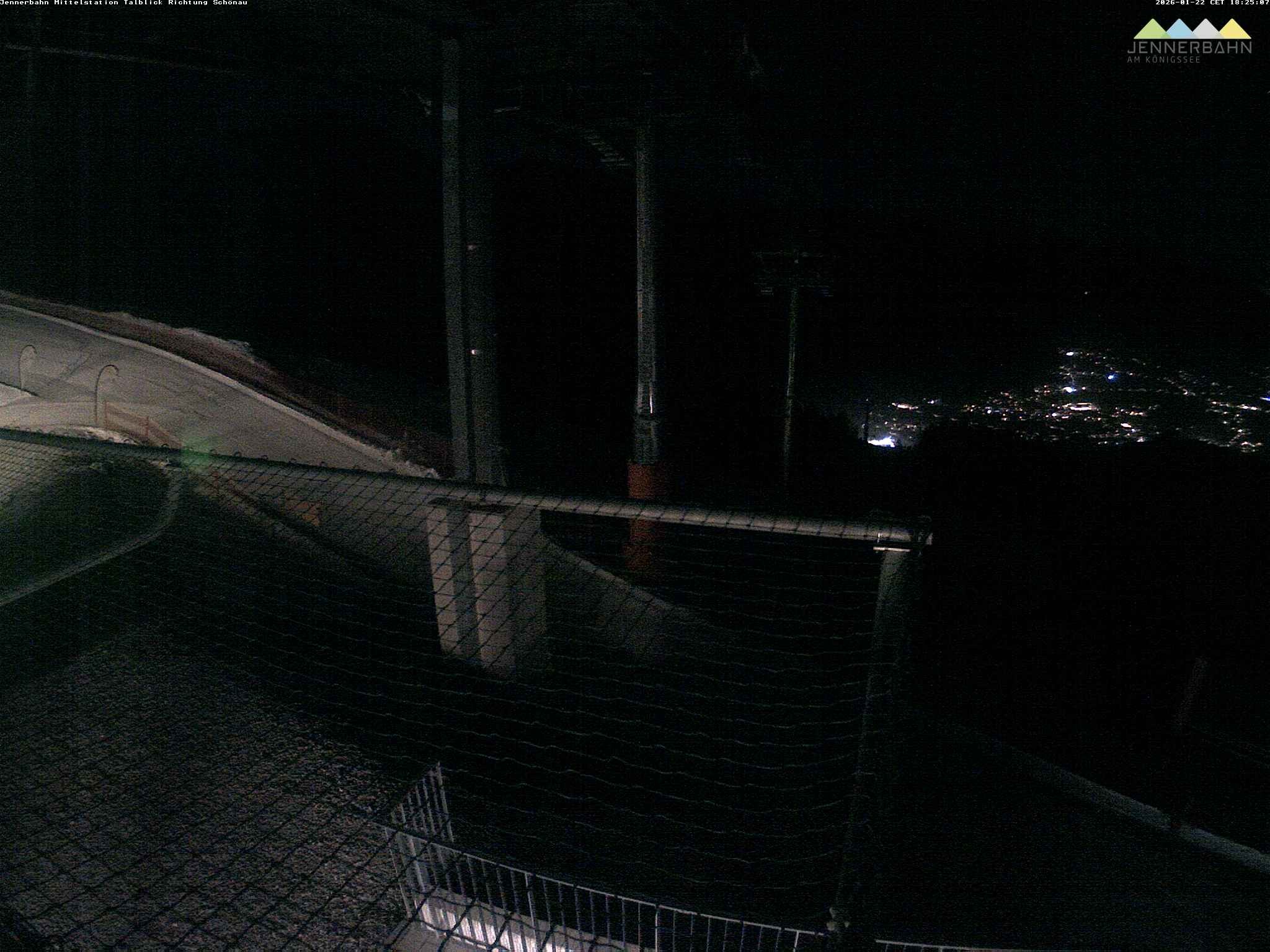 Archiv Foto Webcam Blick von der Mittelstation der Jennerbahn